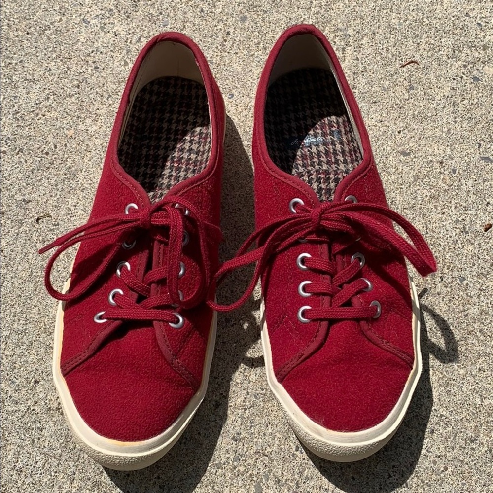 Hawskins Sport Corduroy Sneakers, Size 6H, Red